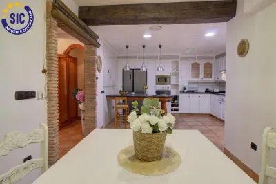 ESPACIOSA VIVIENDA FAMILIAR EN EL CORAZÓN DE ALMENARA 16