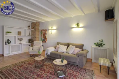 ESPACIOSA VIVIENDA FAMILIAR EN EL CORAZÓN DE ALMENARA 21