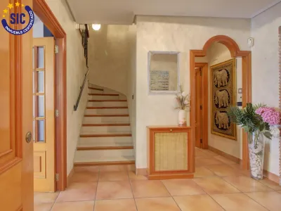 ESPACIOSA VIVIENDA FAMILIAR EN EL CORAZÓN DE ALMENARA 3
