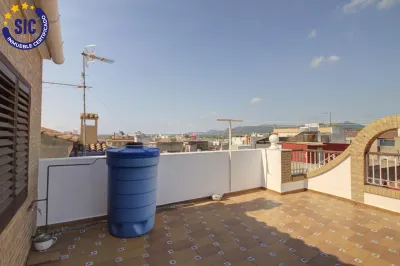 ESPACIOSA VIVIENDA FAMILIAR EN EL CORAZÓN DE ALMENARA 63