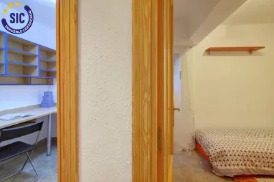ESPACIO Y COMODIDAD EN EL CENTRO DE ALMENARA 10