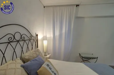 ESPACIO Y COMODIDAD EN EL CENTRO DE ALMENARA 19