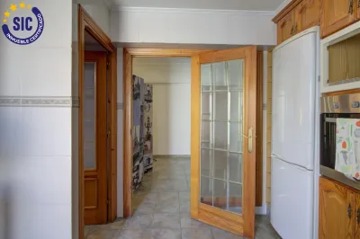 ESPACIO Y COMODIDAD EN EL CENTRO DE ALMENARA 26