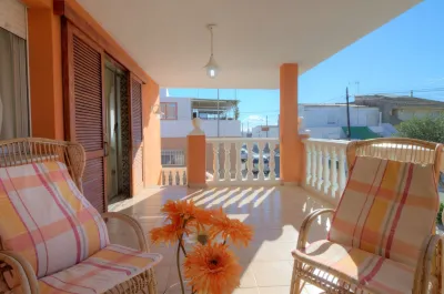 PRECIOSO PAREADO AL LADO DEL MAR 25