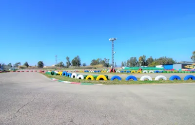 PRECIOSO PAREADO AL LADO DEL MAR 64